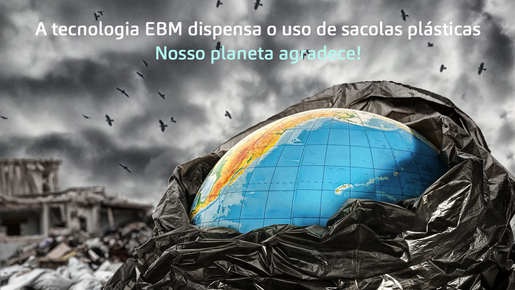 Sacolas plásticas não são o maior vilão do meio ambiente, mas o seu consumo excessivo é. As sacolinhas, tão práticas e gratuitas, têm um alto custo ambiental. Depois de usadas, muitas são descartadas de maneira incorreta, aumentando a poluição e ajudando a entupir bueiros que escoam as águas das chuvas ou indo parar nas matas e oceanos. Pouquíssimas chegam a ser recicladas.